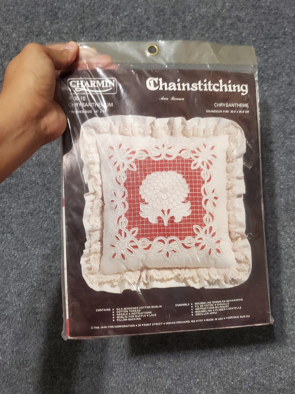 VTG Charmin Chainstitching Chrysanthemum Pillow Kit 14x14 #35-15 Silk Ann Benson